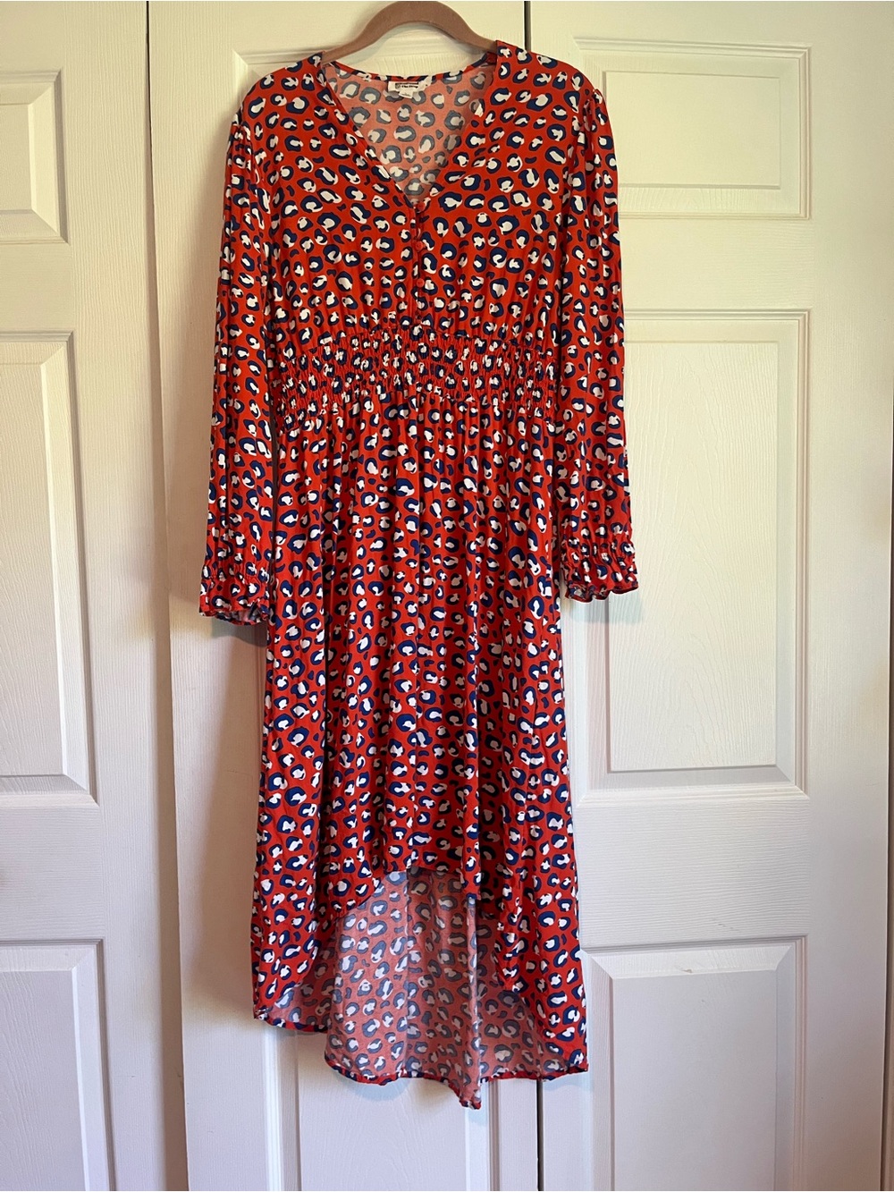 Red Leopard-Print V-Neck Smocked Midi Dress size Large